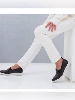 • Everlane • Women’s Black 100% Leather Street Sneaker Size 9